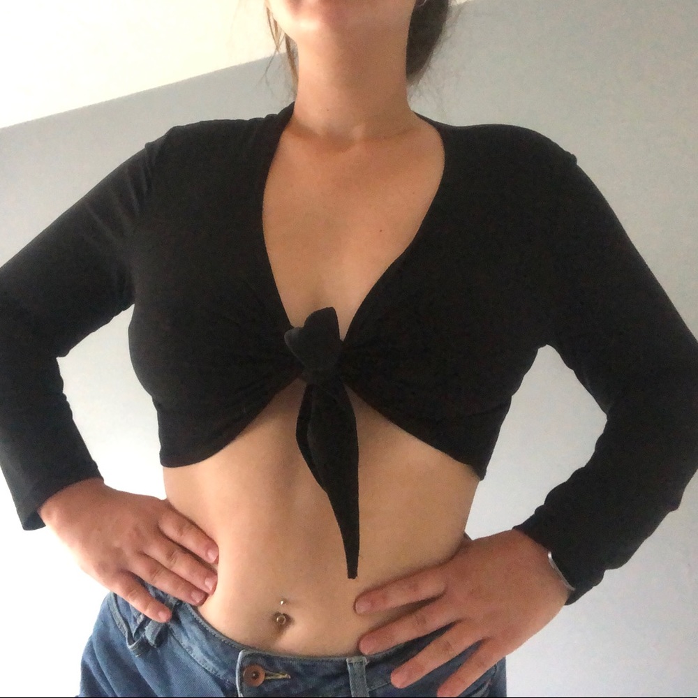 Tie top